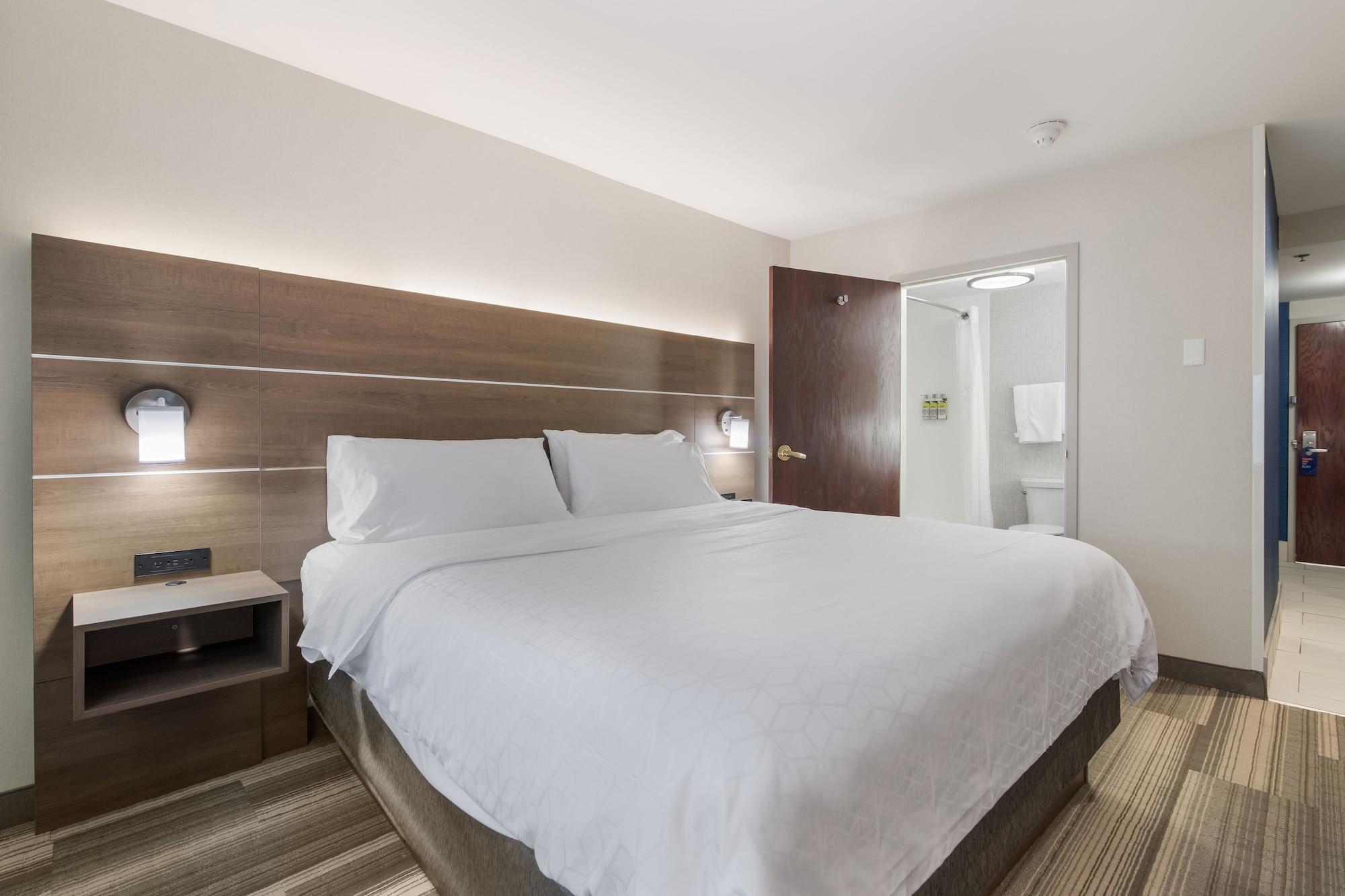 Express - By Ihg Hotel 3*