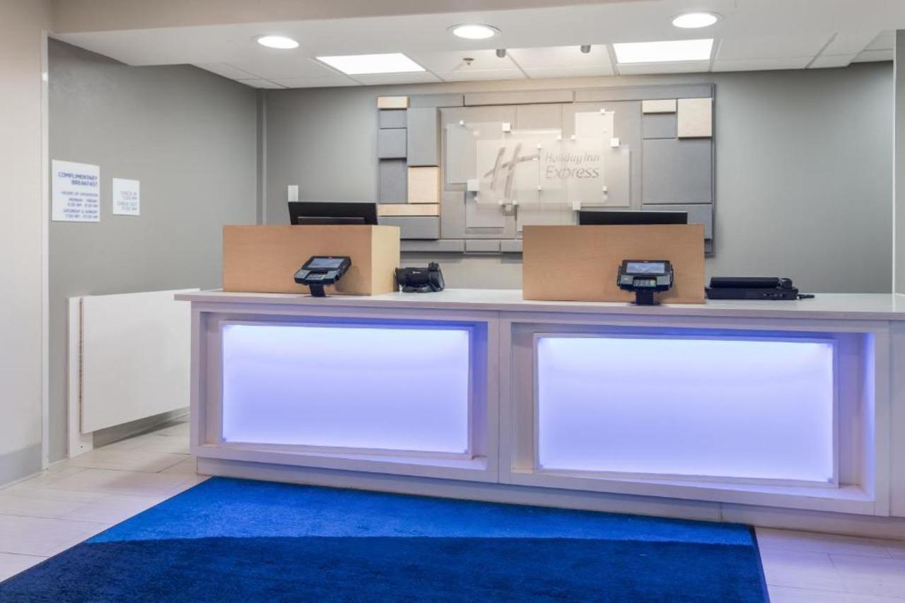 Express - By Ihg